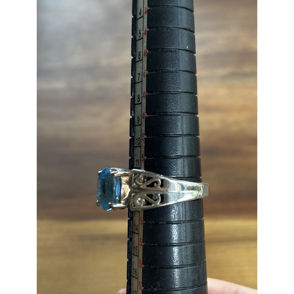 Sterling Silver Woman Fashion Ring With Blue Topaz. Size 6.25 - Picture 7 of 9